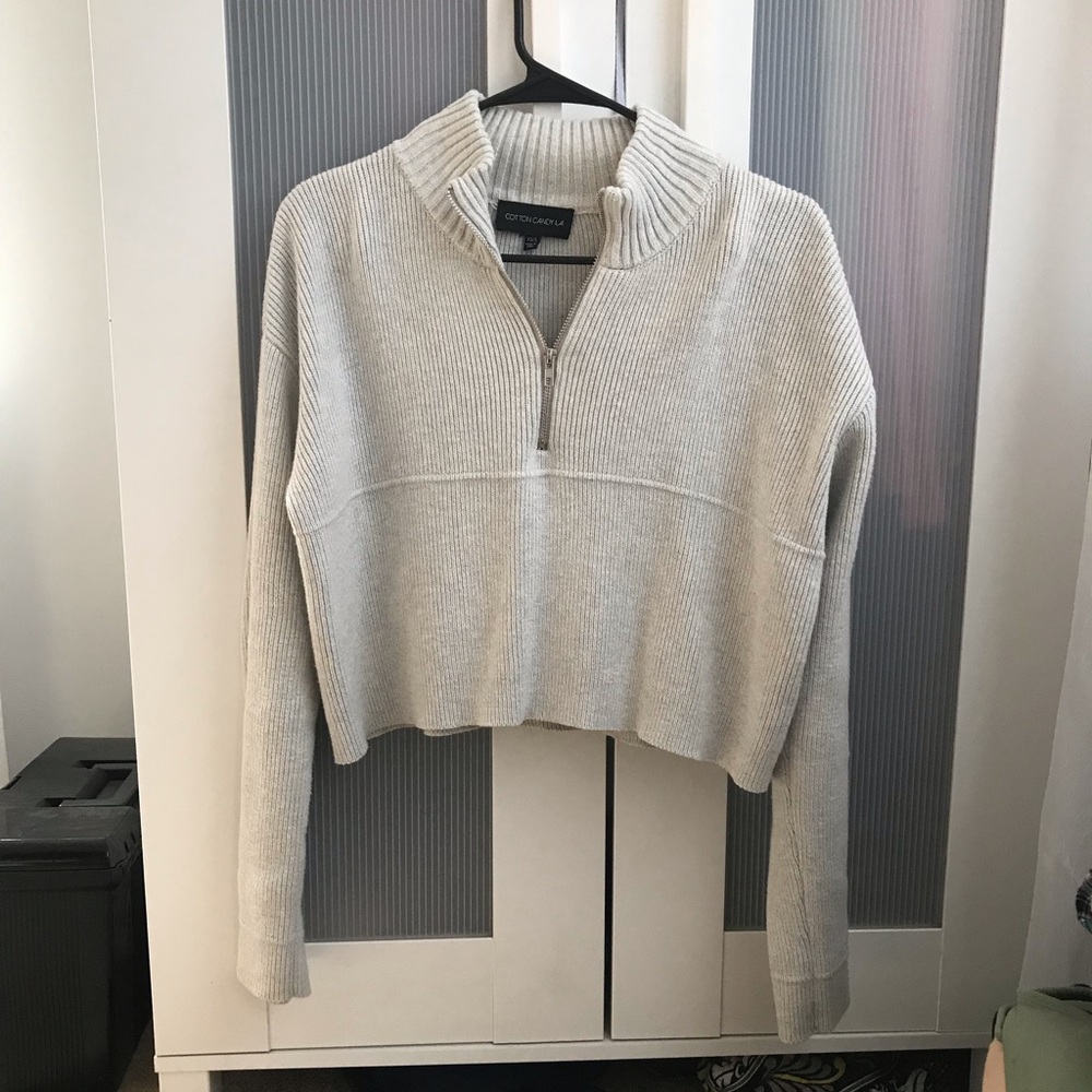 Grey Pullover